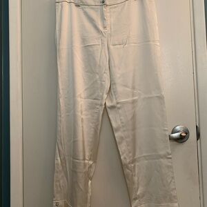 White House black market silk/satin trousers. Size 6